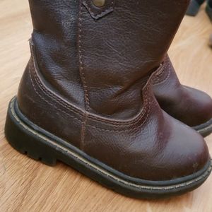 Kids boots